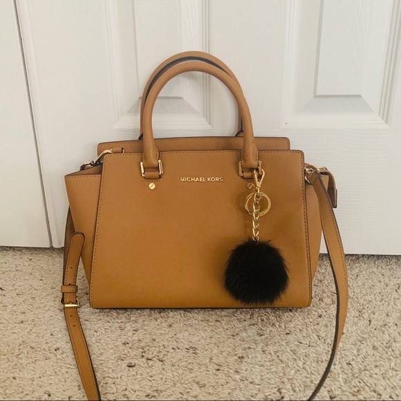 Michael Kors Handbags - Michael Kors purse